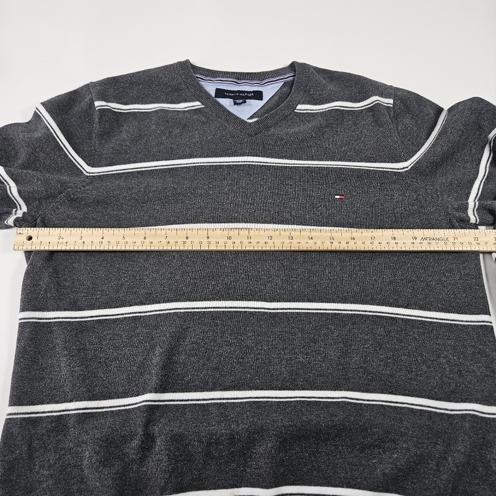 Tommy Hilfiger Men's Gray Cotton V Neck Striped Sweater Long Sleeve Size Large - Picture 9 of 15